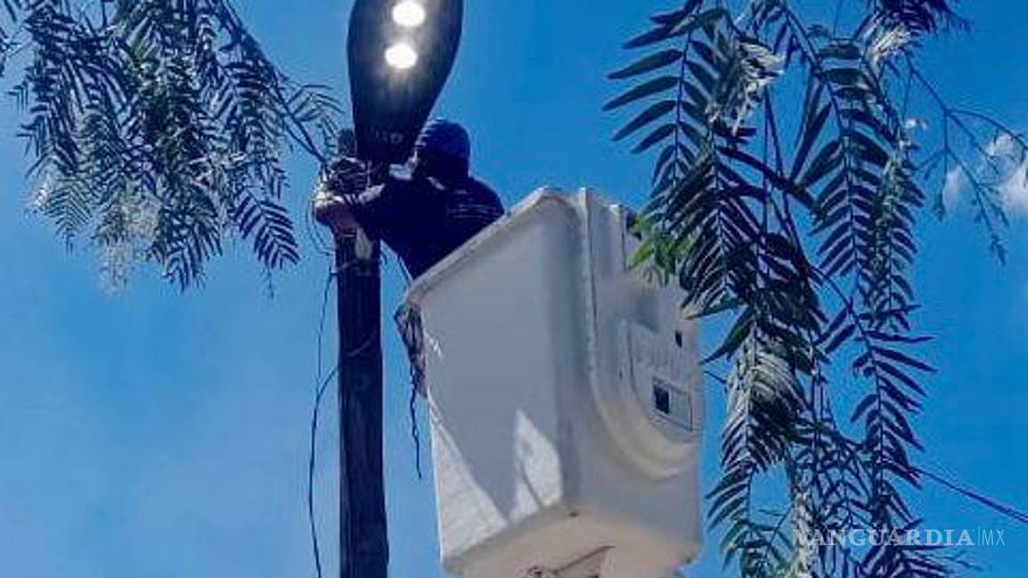 $!El alcalde Tomás Gutiérrez Merino destacó que un alumbrado adecuado brinda seguridad, calidad de vida y embellecimiento urbano.