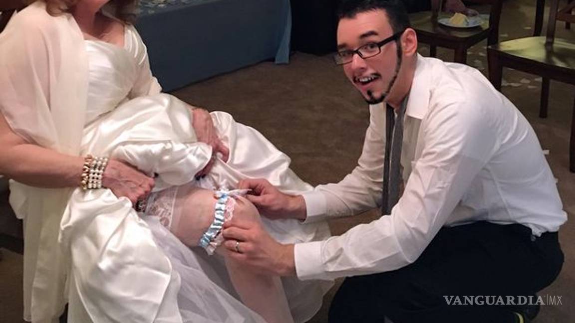 $!Menor de edad dejó a su novia de 77 años para casarse con una de 71