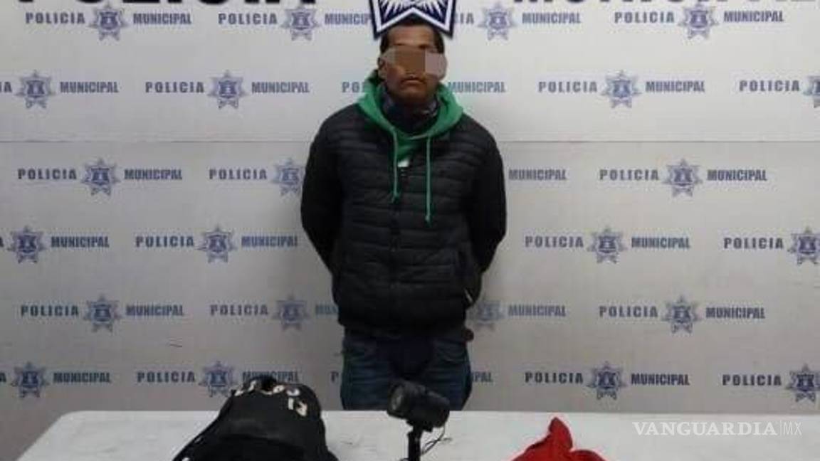 Detienen al ‘Grinch’ por robo de decoración navideña en Ramos Arizpe