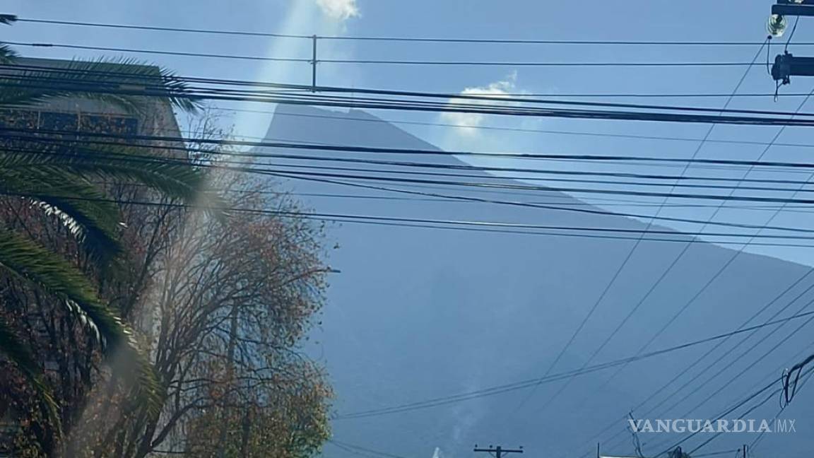 Alarman fumarolas en el Cerro de la Silla en Nuevo León