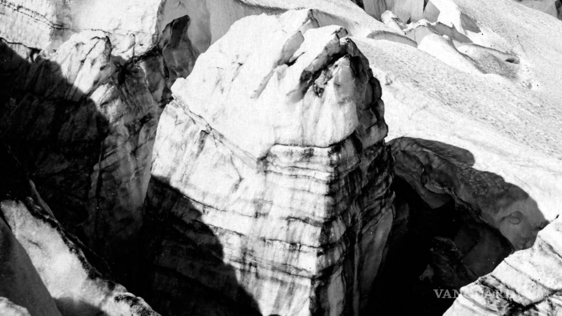 $!Así era el Monte Rainier cuando el hielo era grueso y robusto. El cambio climático está derritiendo el hielo del Monte Rainier.