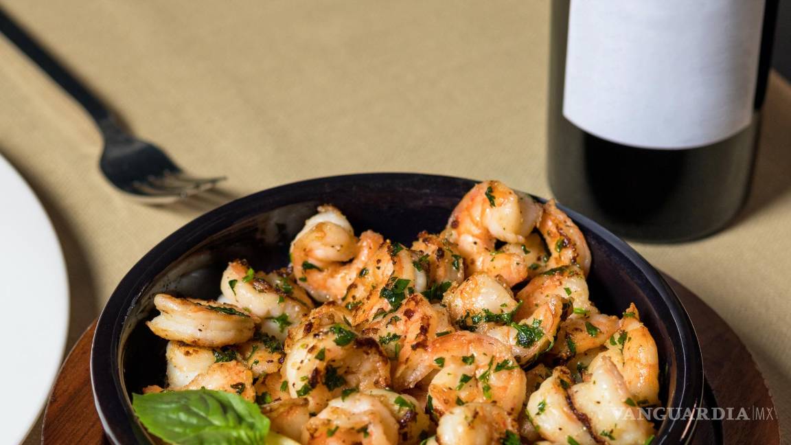 $!Puedes tomar el plato en varias direcciones: sustituir los camarones por una cantidad igual de pescado blanco desmenuzado.