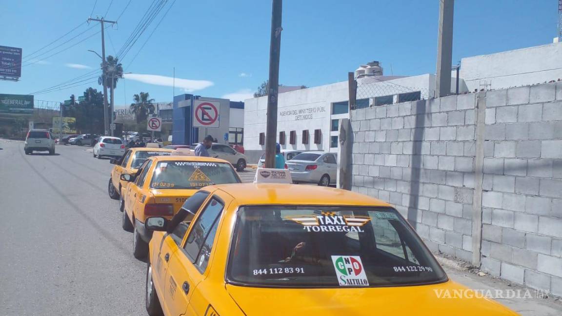 Saltillo: taxista y su familia son atacados salvajemente con palos y piedras por pandilla