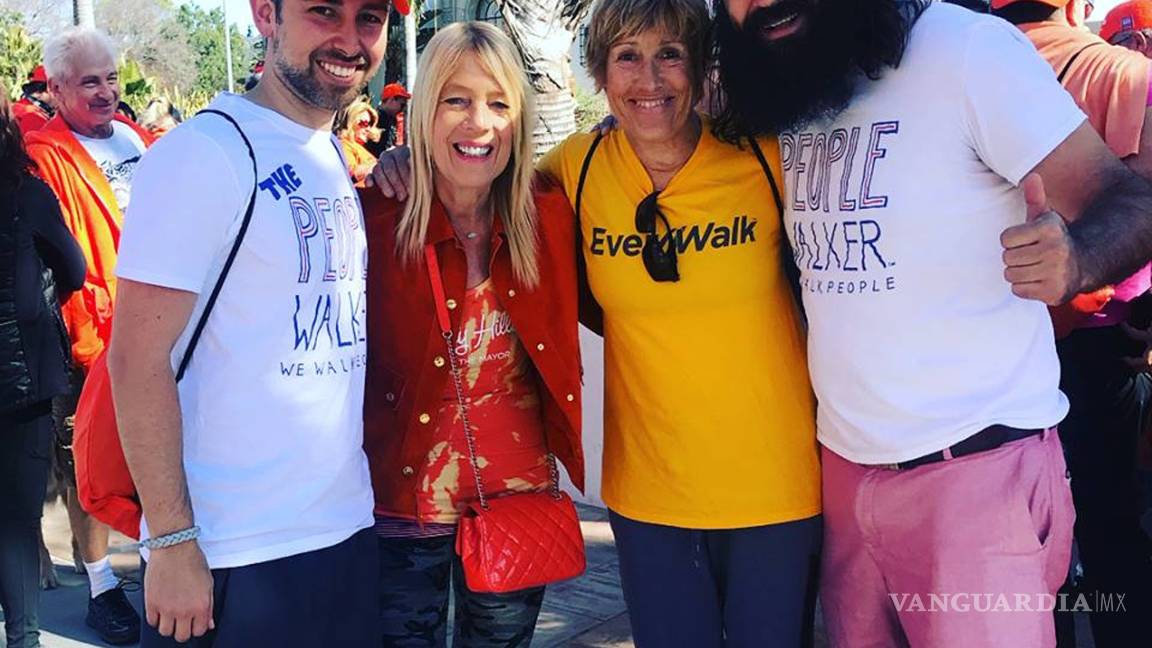 $!The People Walker, acompañantes de personas que se sienten solas