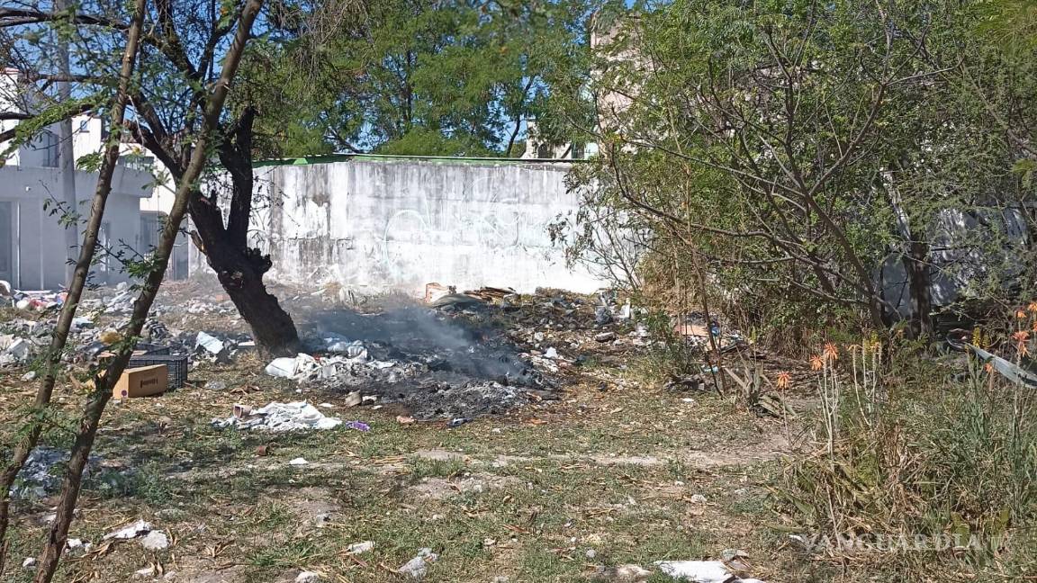 Provocadores de incendios en baldíos son detenidos en flagrancia, en Guadalupe, Nuevo León