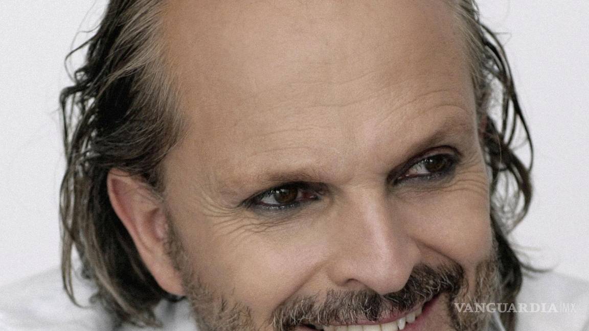 $!Miguel Bosé venderá en París dos cuadros de su amigo Andy Warhol