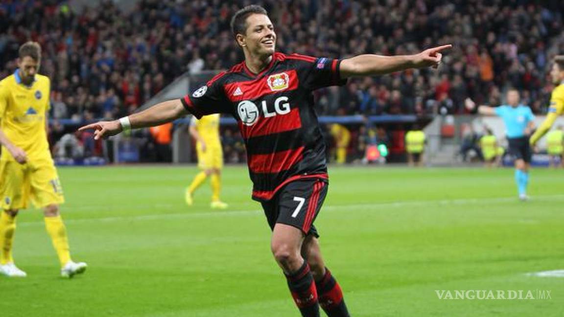 Chicharito regresa a la titularidad con Bayer Leverkusen