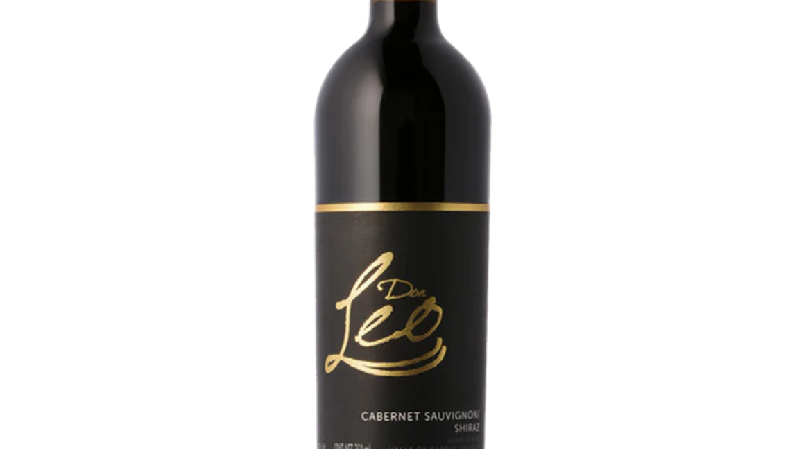 $!Este vino tiene un balance entre fruta y barrica, lo cual complementa el sabor ahumado de los hot dogs.