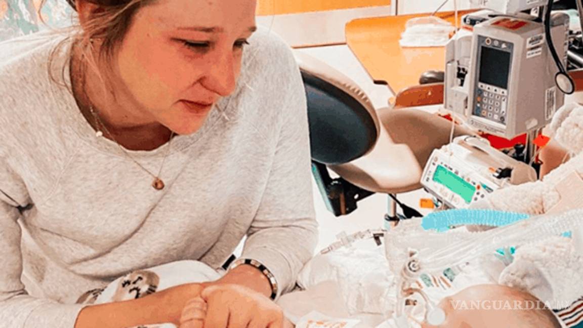 $!Youtuber sube fotos de la muerte de su bebé, la tunden con críticas