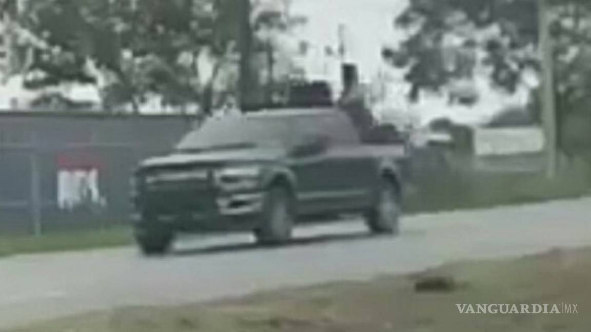Cártel del Noreste muestra su poderío armado en calles de Nuevo Laredo, Tamaulipas... ¡a plena luz del día! (video)