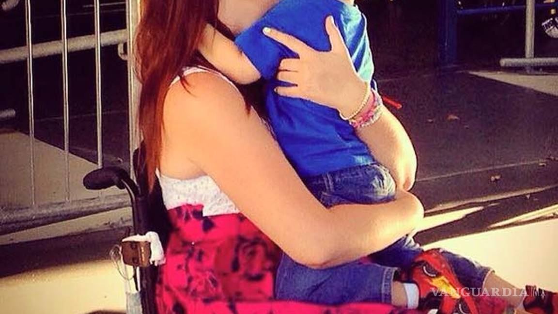 $!En Queensland, Australia una madre soltera quedó paralizada por usar una brocha de maquillaje prestada