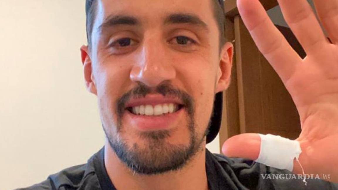 Jugador de Santos Laguna se lesiona el dedo y no podrá jugar en la eLiga MX