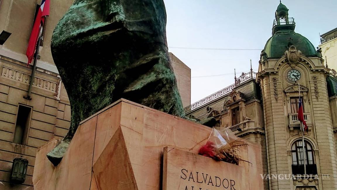 Marcelo Ebrard recuerda a Salvador Allende, a 46 años del golpe de Estado en Chile