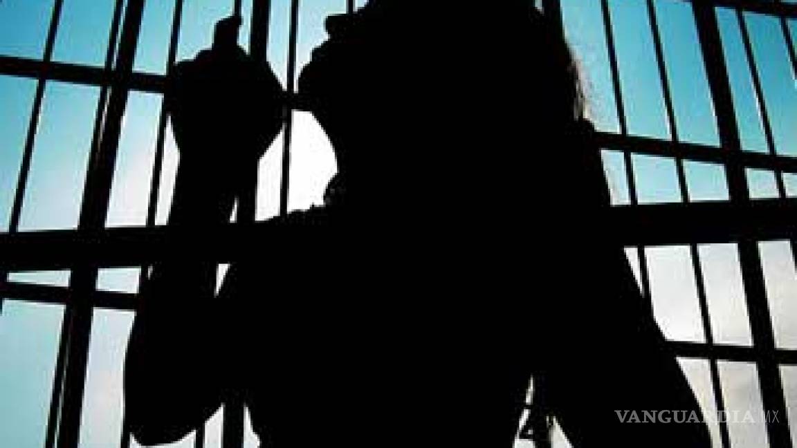 Mujer prostituía a sus hijas, la condenan a 195 años en prisión