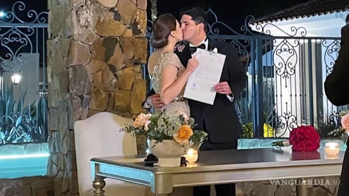 $!A pesar de la violencia sufrida, la pareja logra celebrar su boda, sellando su unión ante sus seres queridos.