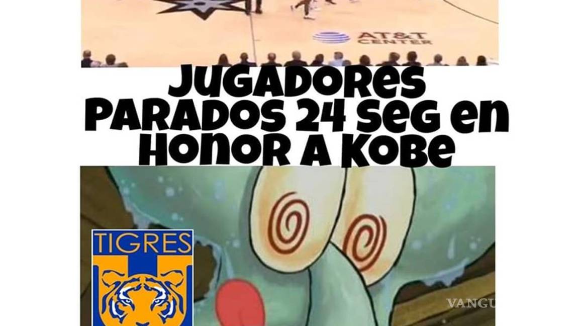 $!Juego de Raptors y Spurs se detiene en homenaje a Kobe y en redes se burlan de Tigres