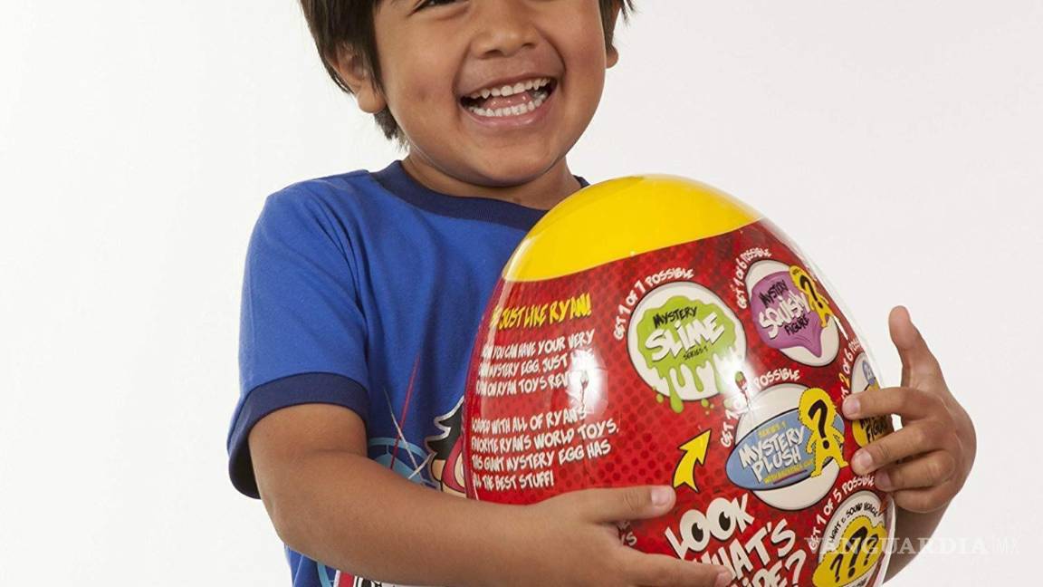 $!¡Increíble pero cierto! Aseguran que Juan Gabriel vive, pastelazo a Avelina Lesper y otras historias que parecen bromas pero no lo son