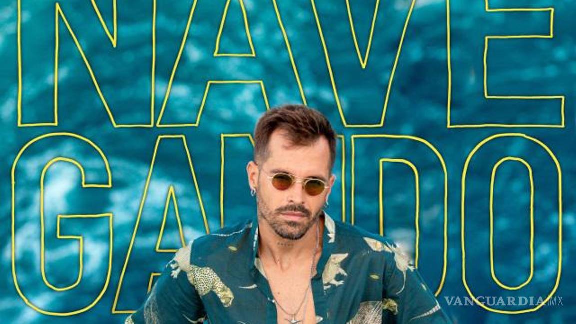 $!‘Navegando’, de Mike Bahía, fue como el artista tituló su primer disco.