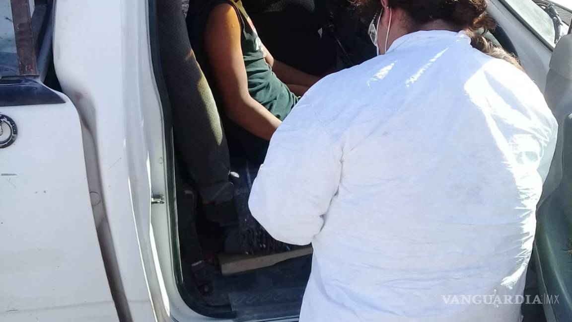 $!Cinco campesinos se intoxican con alcohol adulterado en Parras; muere uno