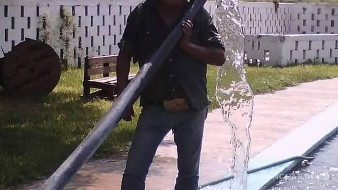 $!José Baldomero Meléndez, alias “El Renegado”, en las instalaciones de su popular balneario en Castaños.