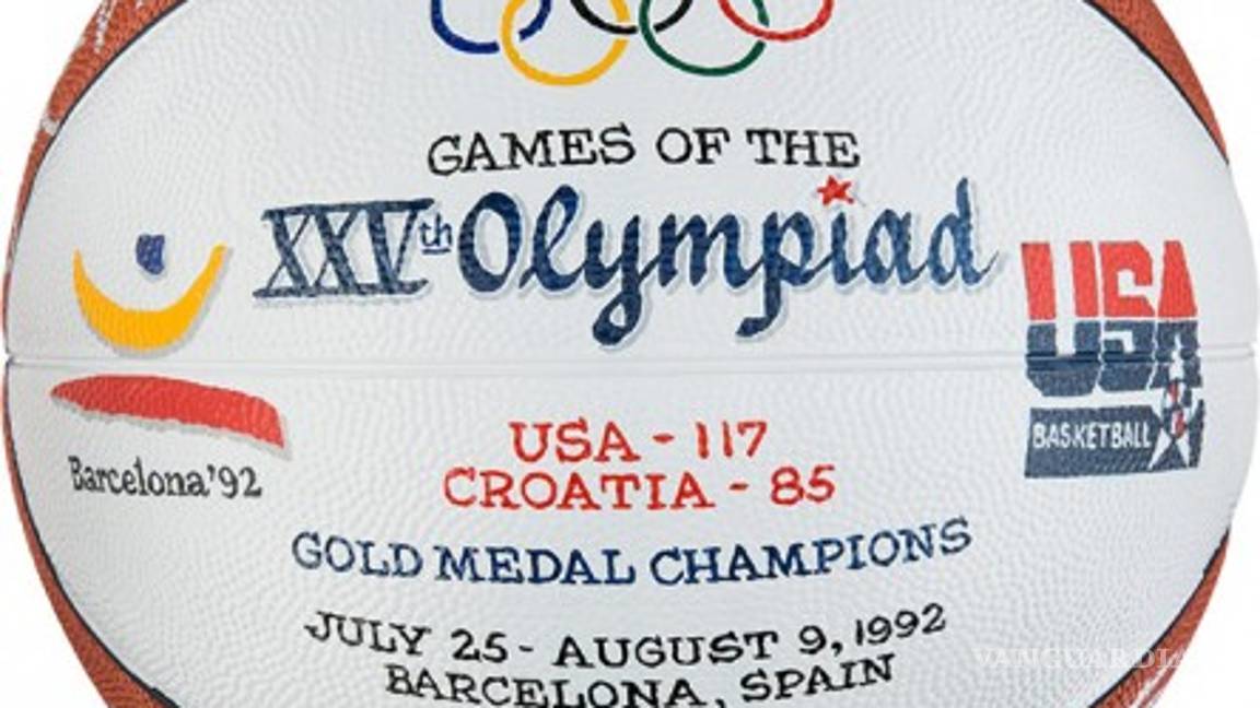 $!Subastan artículos del ‘Dream Team’; entre ellos tenis de Michael Jordan