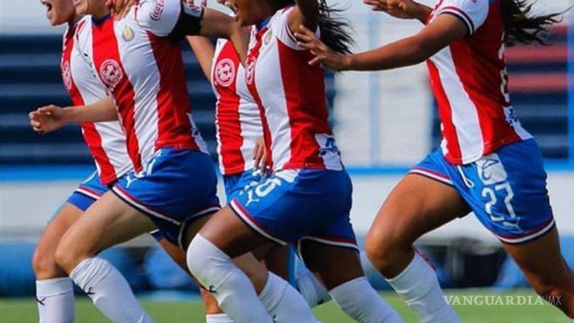 Chivas anota el gol más creativo en la historia de la Liga MX Femenil