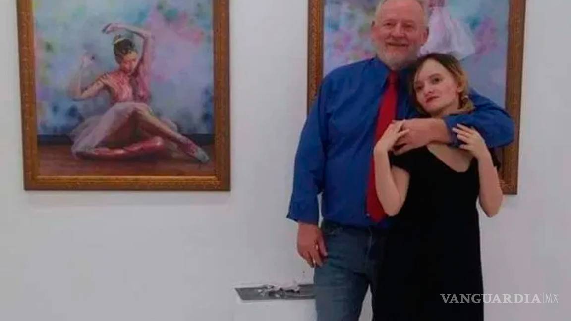 $!Parece de 15 años, pero tiene 27, ¡y su novio tiene 54!