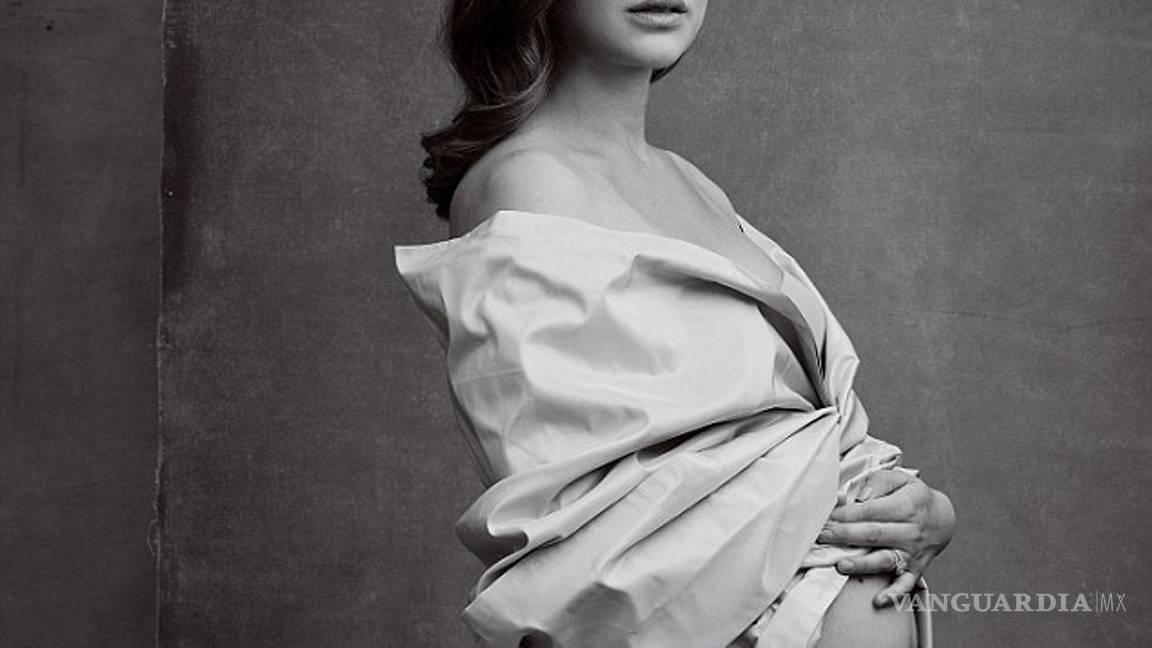 $!Natalie Portman posa embarazada para Vanity Fair