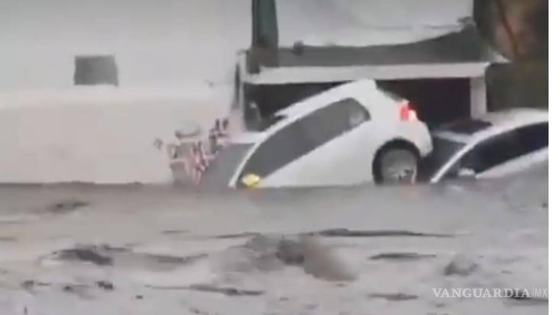 $!El Gobierno capitalino reportó anoche daños en al menos 44 viviendas, caídas de árboles y la atención de 22 encharcamientos.