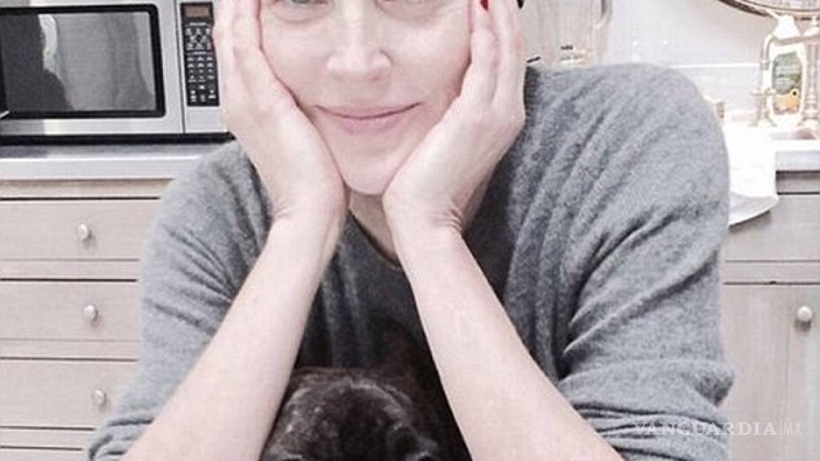 Sharon Stone triunfa en las redes por esta foto sin maquillaje a los 57 años