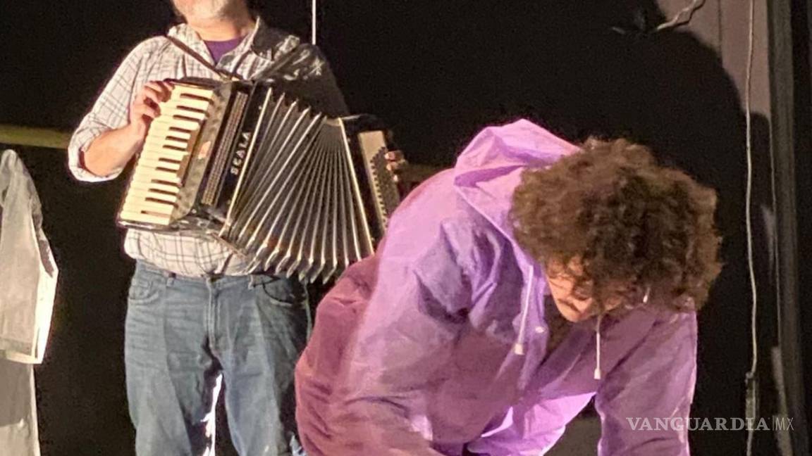 $!El acordeón es uno de los protagonistas de esta obra.