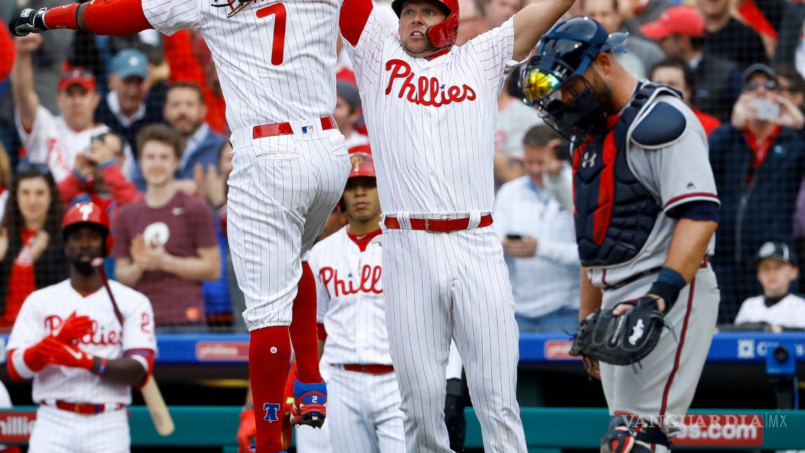 $!Bryce Harper no tiene el mejor debut con los Filis en la victoria ante los Bravos