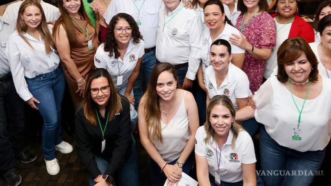 $!Mujeres priiistas de todo el Estado se dieron cita en Monclova.