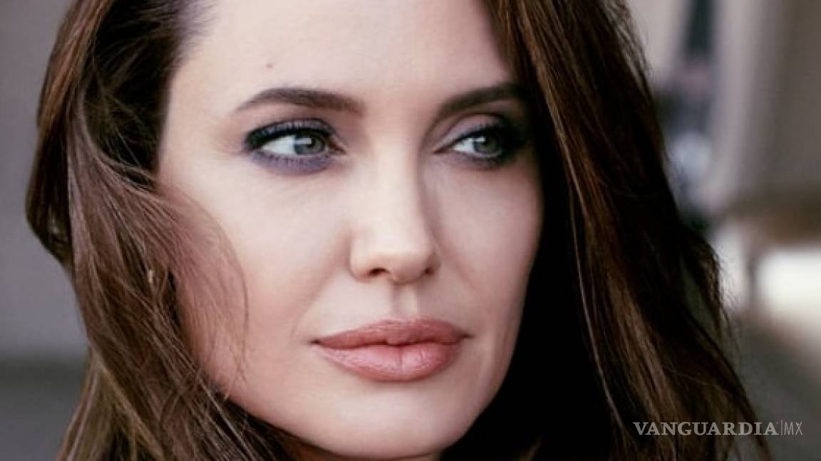 Reivindica Angelina Jolie a favor de las mujeres malas