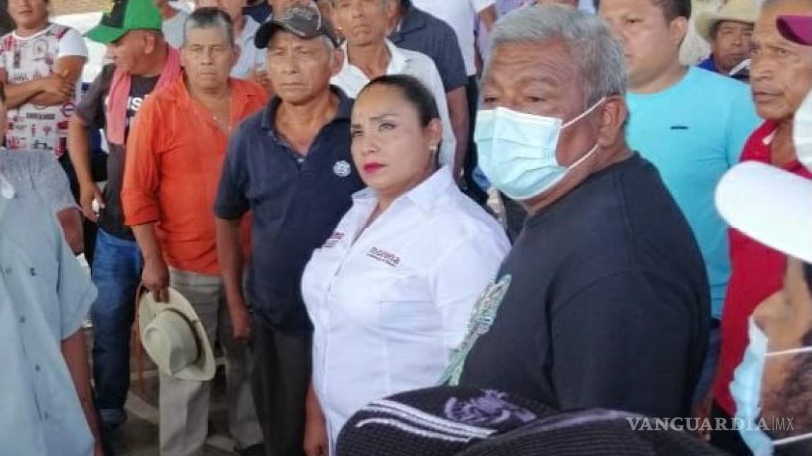 Retienen a candidata de Morena en Oaxaca por promesas incumplidas, la liberan tras acuerdo