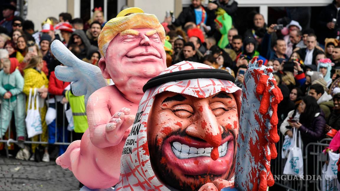 $!Carnaval alemán se burla de los políticos (fotogalería)