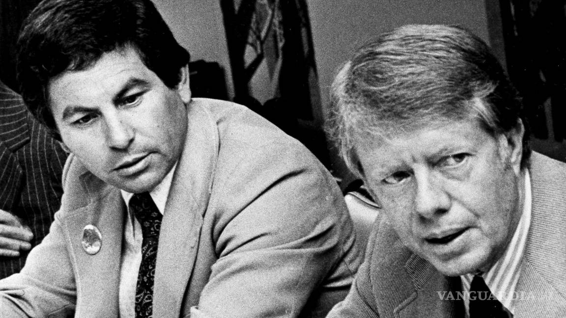 $!20/09/1974. El gobernador de Georgia, Jimmy Carter (d) visita Albuquerque, N.M., para impulsar la campaña del candidato demócrata a gobernador Jerry Apodaca.