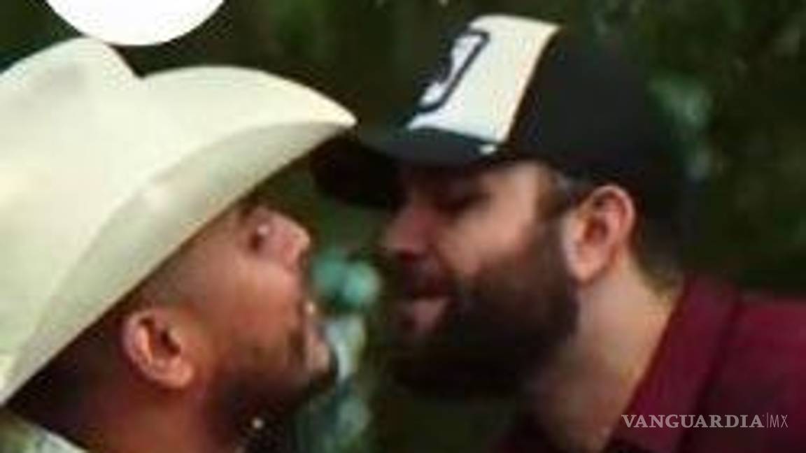 $!Esta imagen fue la que desató los rumores en redes sociales, aunque claramente se nota que es falsa.