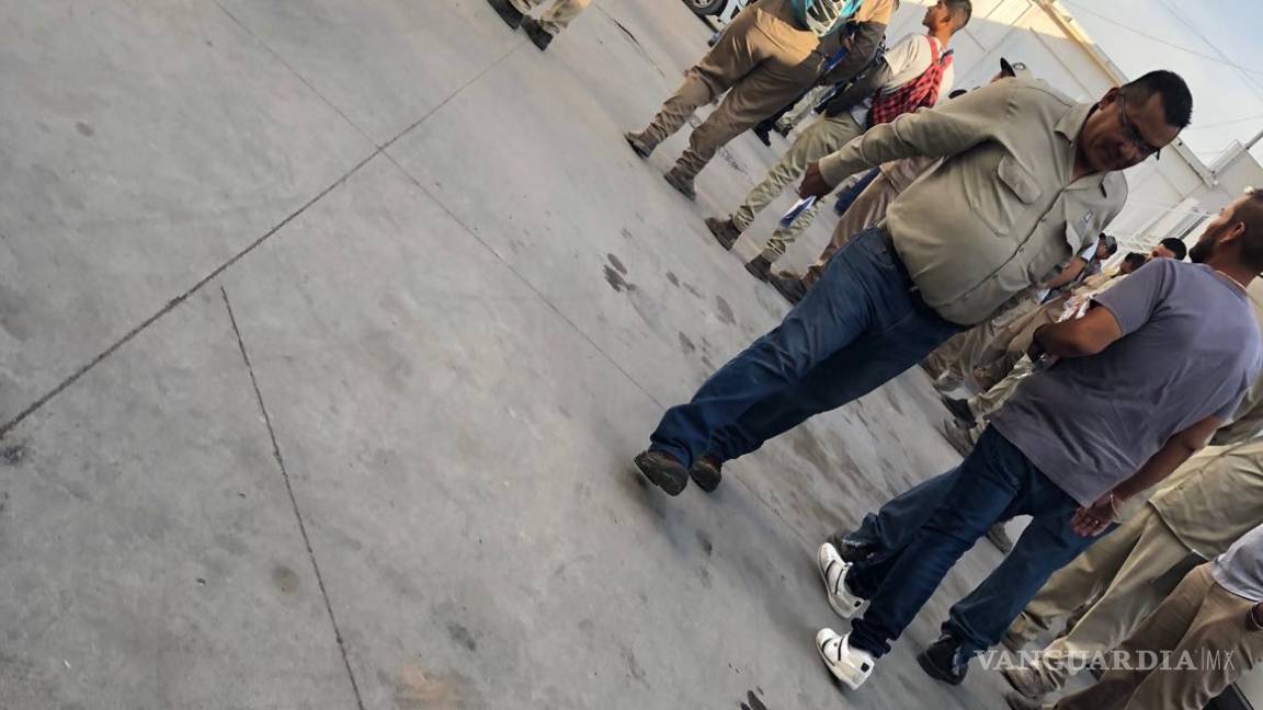 $!Trabajadores del Simas Torreón realizan paro de labores