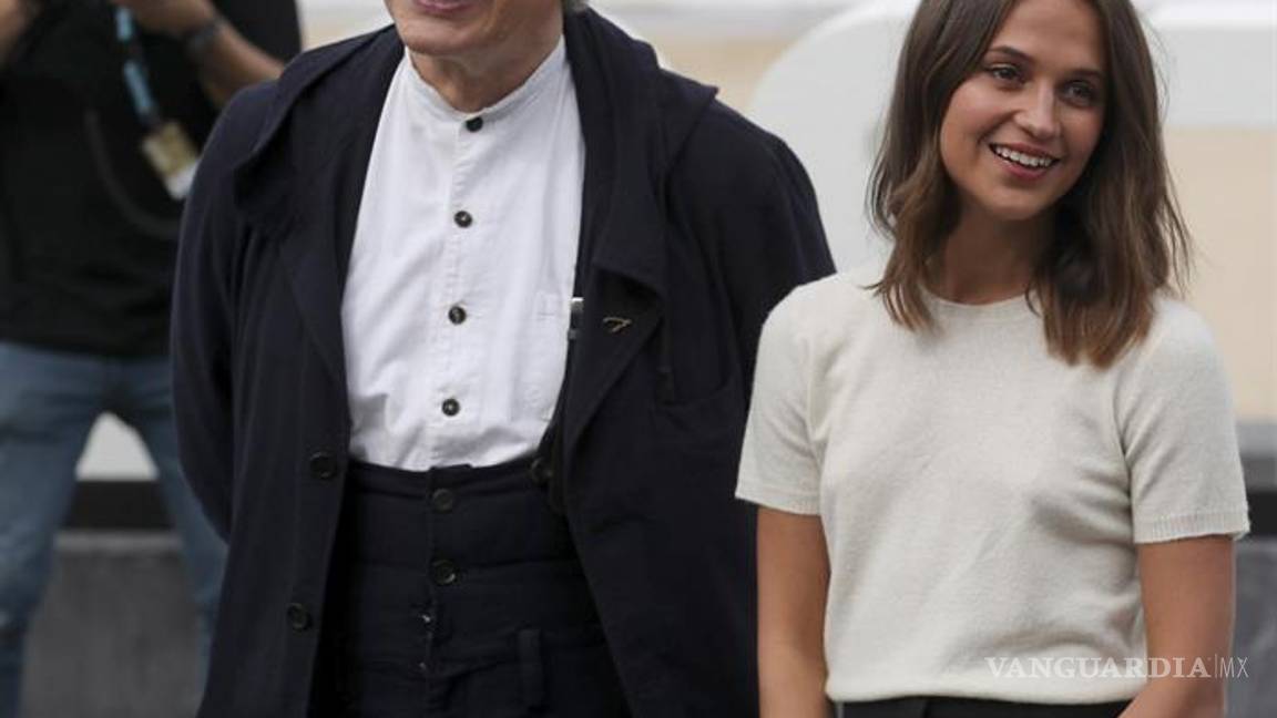 $!Tibia recepción de "Submergence", de Wenders en San Sebastián