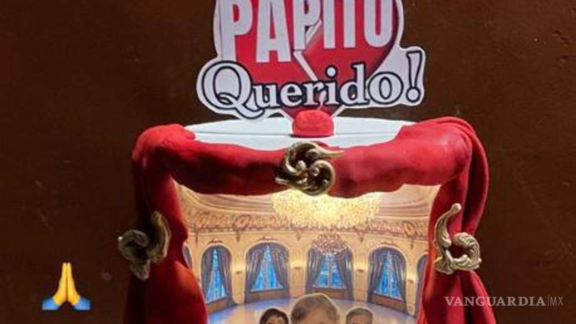 $!El protagonista compartió en Historias de Instagram un regalo recibido en el teatro.