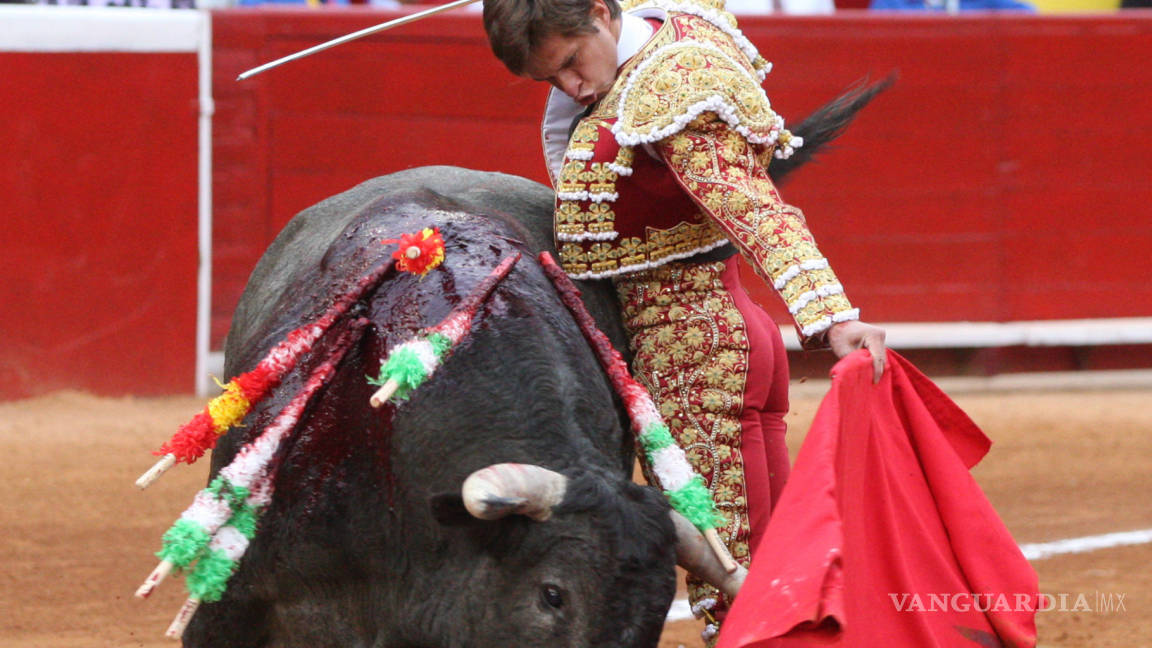 $!Dos orejas de maestro; triunfa el Juli la Plaza México