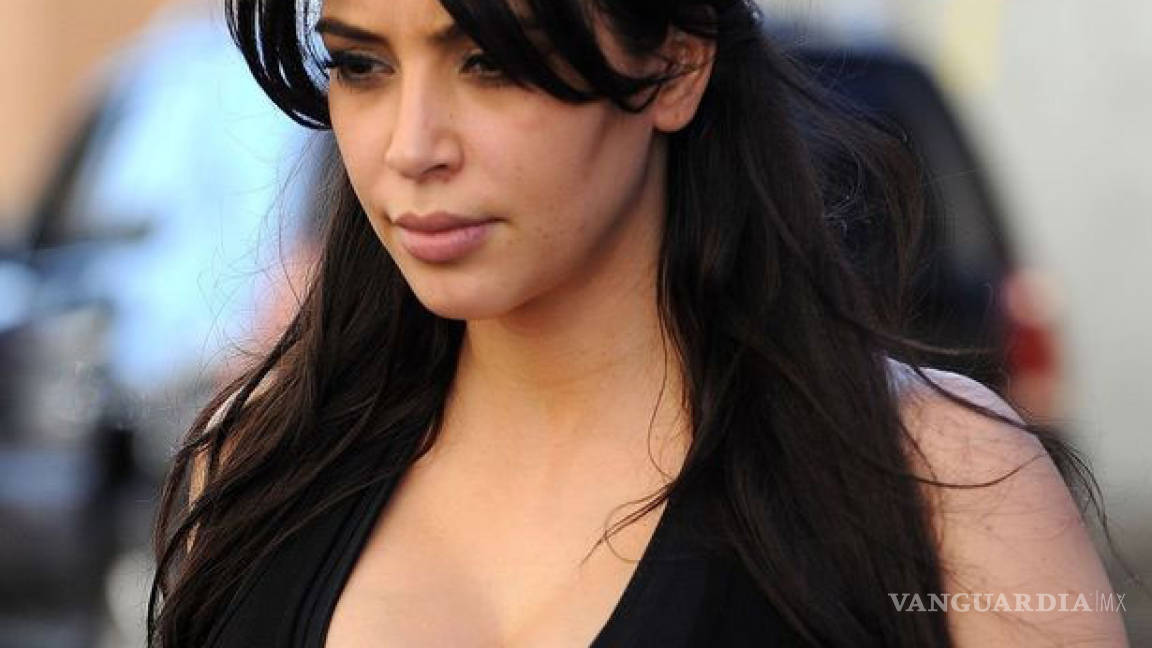 Kim Kardashian se vuelve a desnudar, ahora por ser el Día de la Mujer