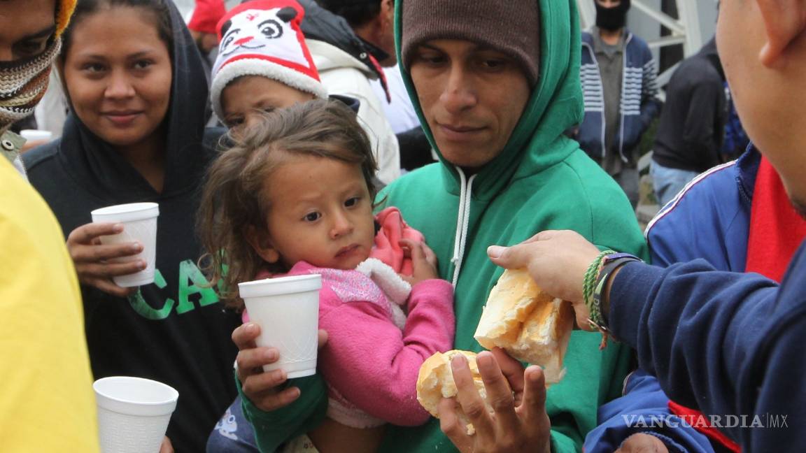 $!Estudia el Parlamento Europeo asistir a los migrantes en la frontera México-EU