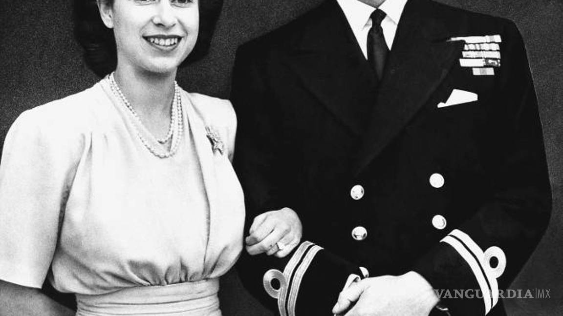 $!¡Un año más! La Reina Isabel II y Felipe de Edimburgo celebran 73 años de matrimonio