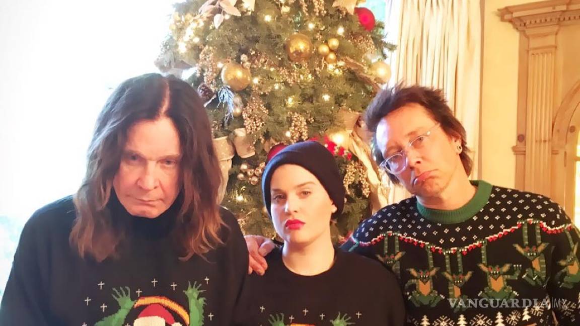 $!Famosos que odian la Navidad