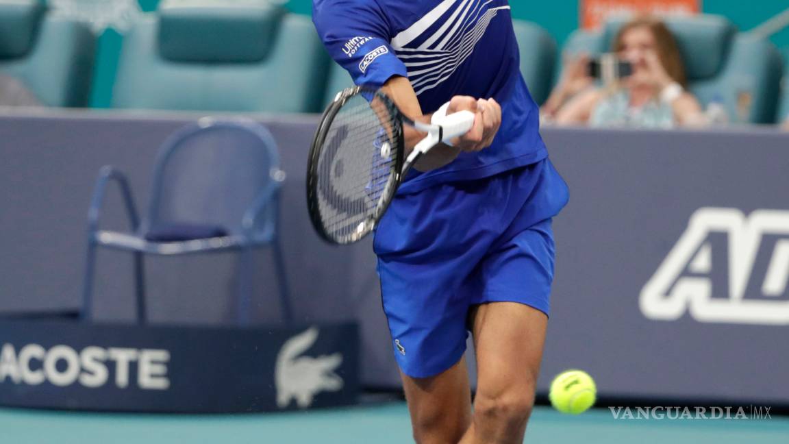 $!Roberto Bautista le da 'guillotinazo' a Novak Djokovic en el Miami Open