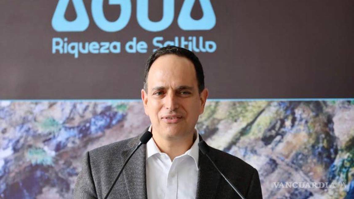 $!Daniel Gaza Tobón, autor del libro en el que explora la historia hídrica de la ciudad.