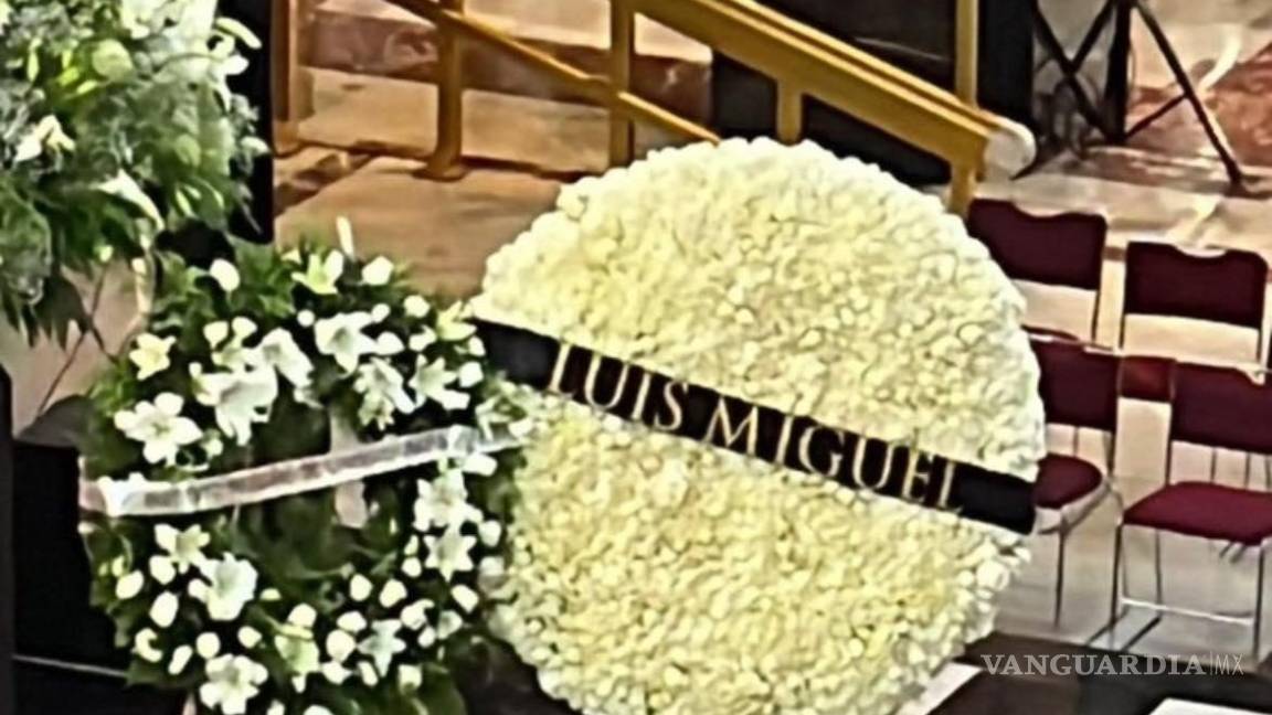 $!Se ‘hace presente’ Luis Miguel en homenaje a Silvia Pinal en Bellas Artes