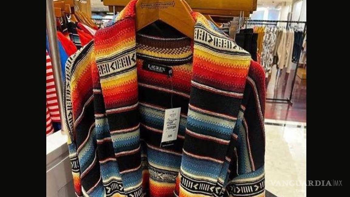 $!La doctora denunció a través de redes sociales el plagio del sarape de Saltillo por parte de la marca de ropa estadounidense Ralph Lauren.